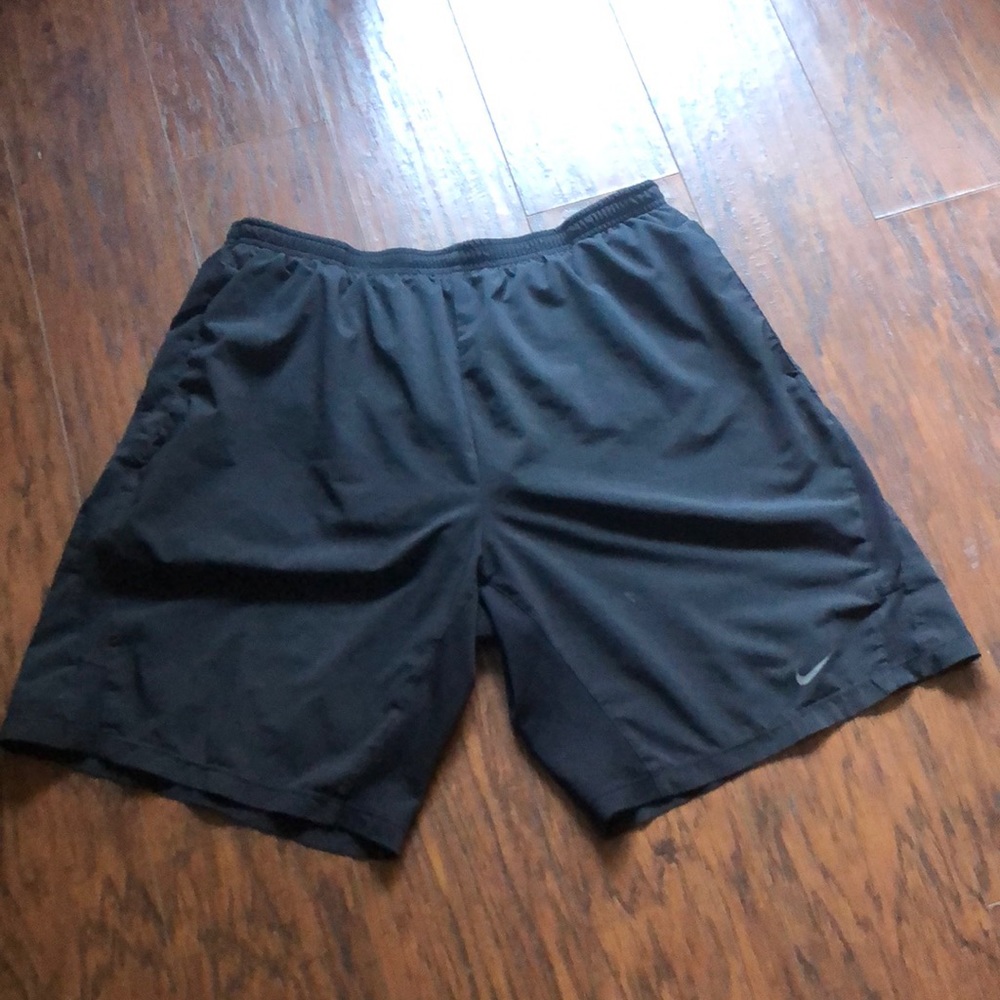 Nike Dri-Fit Large exercise black shorts